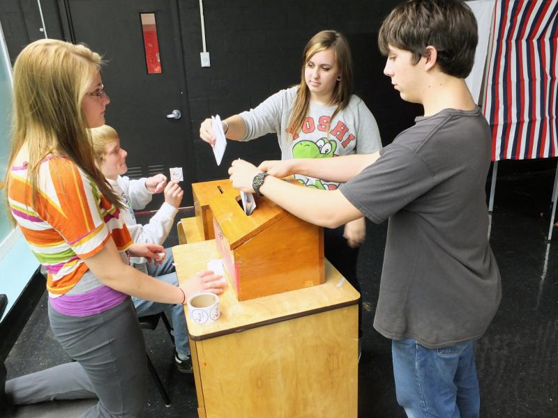 Annalise Haase and Nick Brackley cast their ballots. Ballot Clerks are Maddly Wehrle and Ryan Hanley. KATHY ONORATO/Wiscasset Newspaper Annalise Haase and Nick Brackley cast their ballots. Ballot Clerks are Maddly Wehrle and Ryan Hanley. KATHY ONORATO/Wiscasset Newspaper