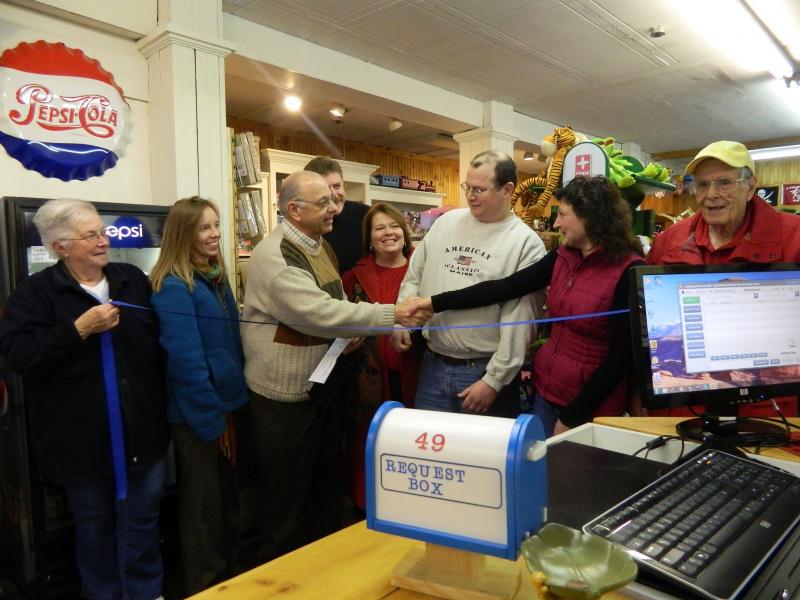 Left to right, Selectman Judy Colby, Town Planner Misty Parker, Selectman Ed Polewarczyk; Geoff and Julie Groleau, and Selectman William Curtis. CHARLOTTE BOYNTON/Wiscasset Newspaper Left to right, Selectman Judy Colby, Town Planner Misty Parker, Selectman Ed Polewarczyk; Geoff and Julie Groleau, and Selectman William Curtis. CHARLOTTE BOYNTON/Wiscasset Newspaper