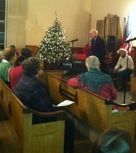 Bruce Stedman, 91, singing “O Holy Night” in French and in English at the 2011 Woolwich gathering. Bruce Stedman, 91, singing “O Holy Night” in French and in English at the 2011 Woolwich gathering.