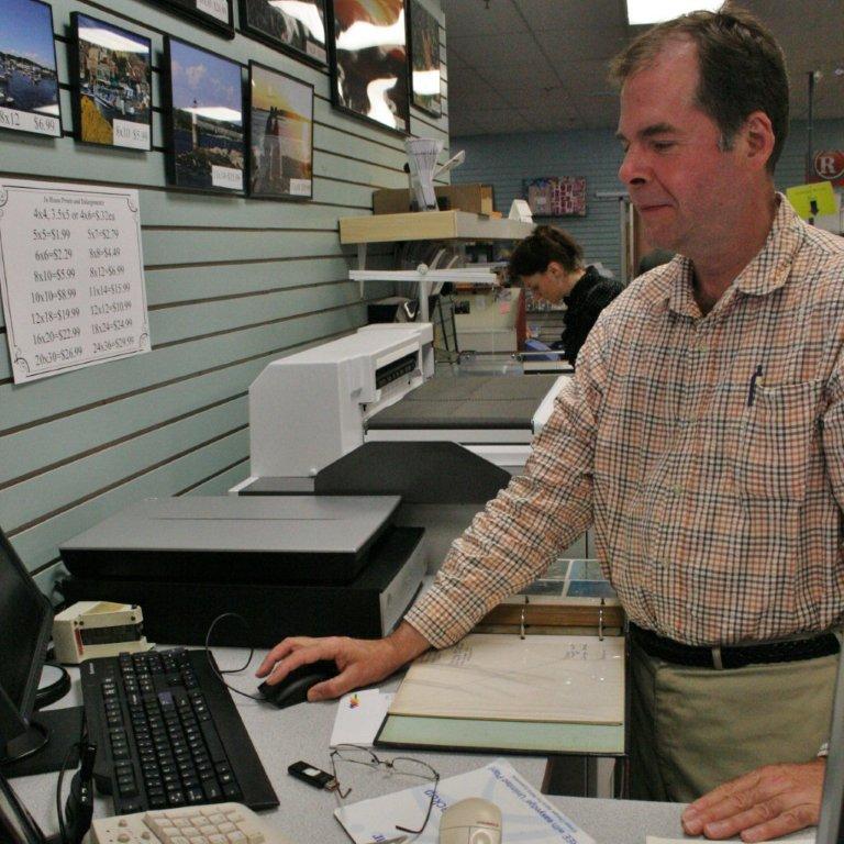 Conall O’Brien works on a printing a scanned image. KEVIN BURNHAM/Boothbay Register Conall O’Brien works on a printing a scanned image. KEVIN BURNHAM/Boothbay Register