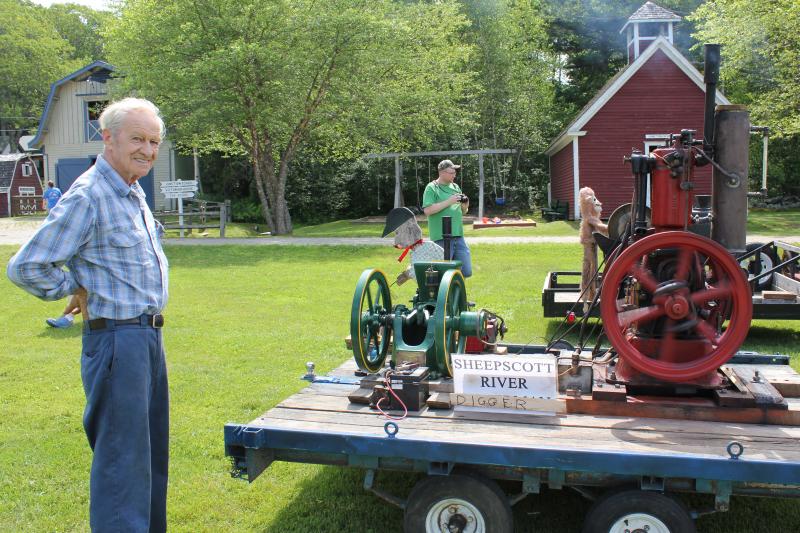 Richard Verney’s Sheepscot Digger is a regular feature of the Wiscasset and Round Pond Fourth of July parades. SUE MELLO/Boothbay Register Richard Verney’s Sheepscot Digger is a regular feature of the Wiscasset and Round Pond Fourth of July parades. SUE MELLO/Boothbay Register