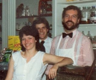 Pam Price Richards and Sumner Richards at the store opening in 1990. Courtesy of Rick Richards