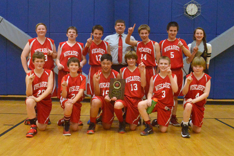 2015 Busline League small school champions Wiscasset. (Photo by Ron Hawkes)