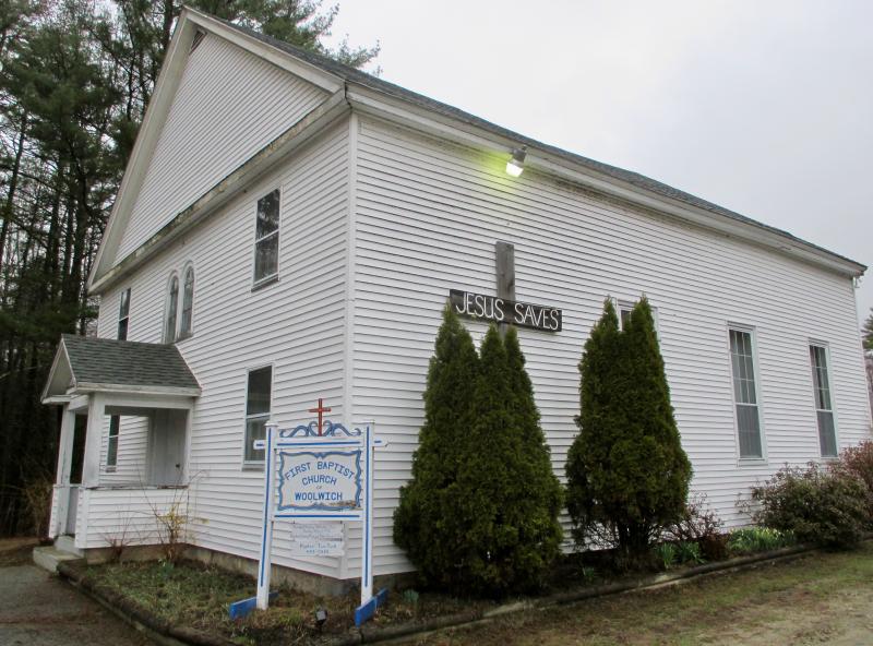 The First Baptist Church of Woolwich is located on Middle Road. PHIL DI VECE/Wiscasset Newspaper