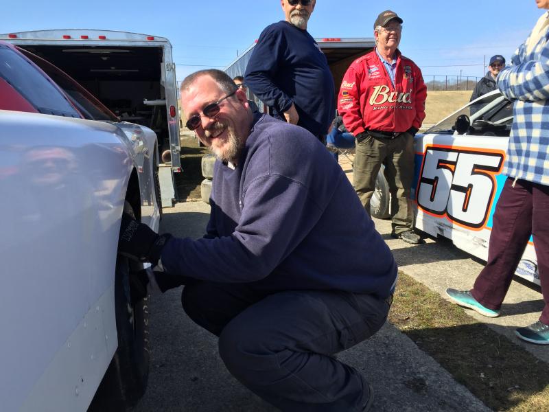 Jason Kaherl of Farmington serves as a crew member April 15 for brother Shane Kaherl of Jay at Wiscasset Speedway’s practice day. SUSAN JOHNS/Wiscasset Newspaper