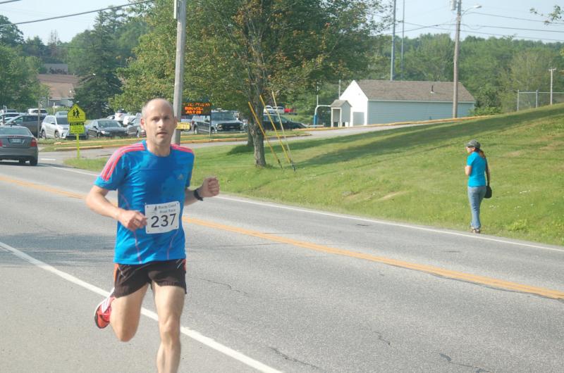 5k winner Mark Manfredi. ART MAYERS/ Boothbay Register
