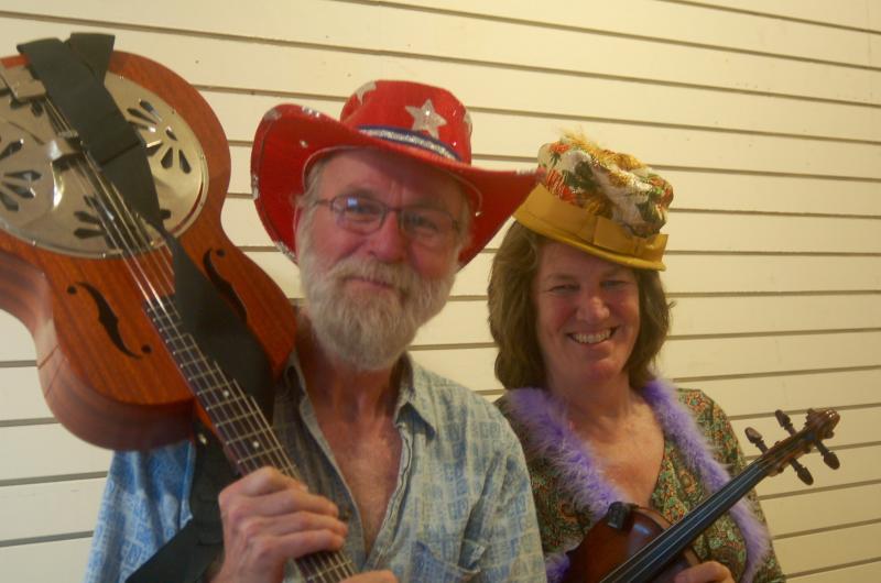 Chris and Liz Lannon. ART MAYERS/Wiscasset Newspaper