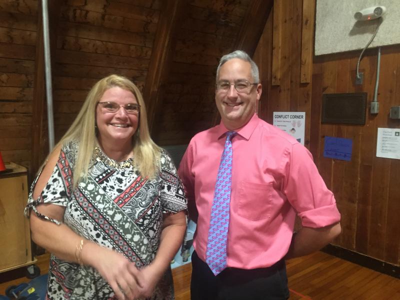 WES’s Cindy Collamore and Justin Styles help at the event. SUSAN JOHNS/Wiscasset Newspaper