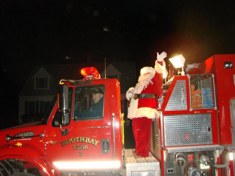 Santa arriving at the Boothbay Common -he’s coming back Saturday, Nov. 24! LISA KRISTOFF/Boothbay Register