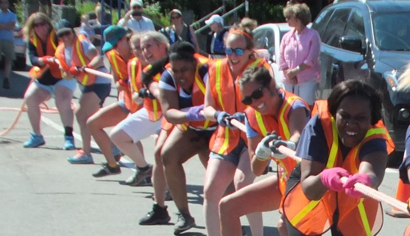 C’mon ladies! LISA KRISTOFF/Boothbay Register