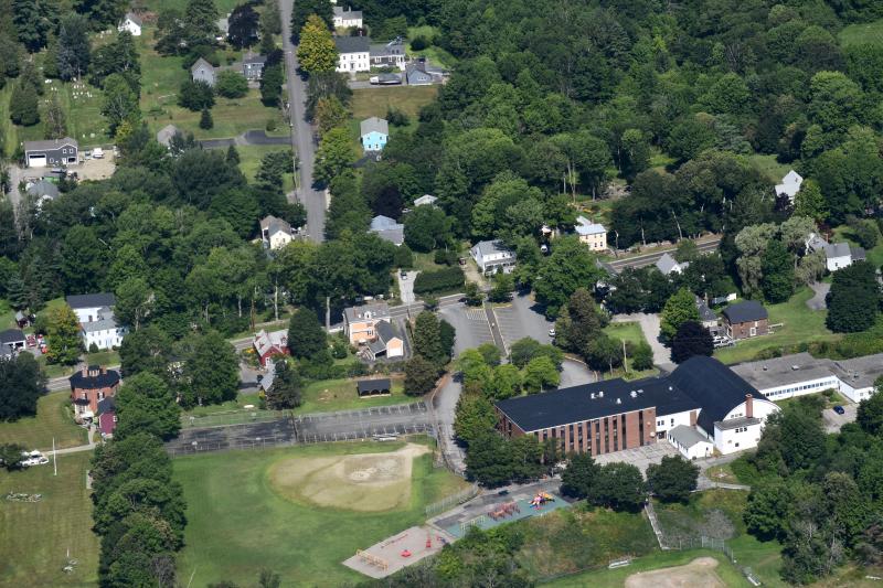 Wiscasset Elementary School and the octagon house, at left, are on Federal Street. PHIL DI VECE/Wiscasset Newspaper