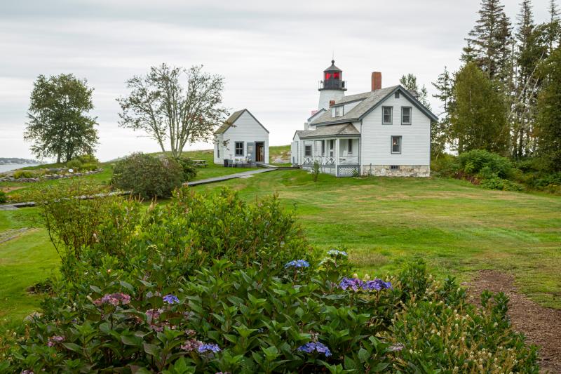 Following the photography cruise, many folks opted to go out to Burnt Island to take part in the Maine Open Lighthouse day activities that were being held there. Mike Leonard photo