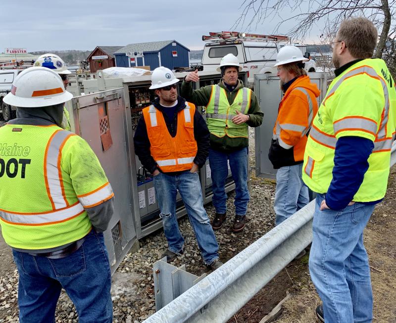 Pratt Railway Services President Ed Sottile speaks to fellow participants in the testing downtown Feb. 26. SUSAN JOHNS/Wiscasset Newspaper