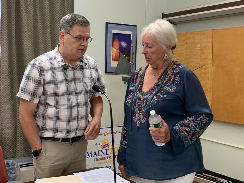 Wiscasset Town Manager Dennis Simmons and Terry Heller talk before the June 15 selectmen’s meeting, Heller’s first on the board. SUSAN JOHNS/Wiscasset Newspaper