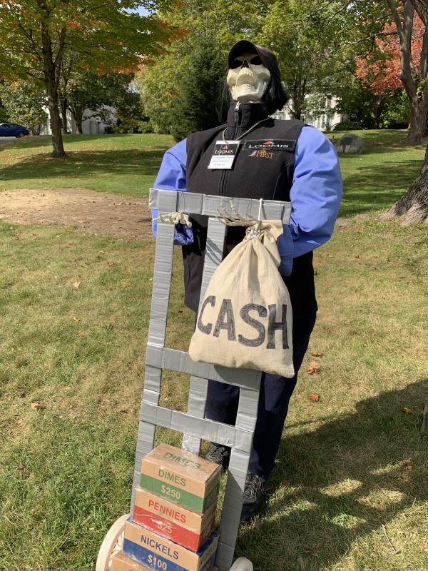 First National Bank’s entry. SUSAN JOHNS/Wiscasset Newspaper