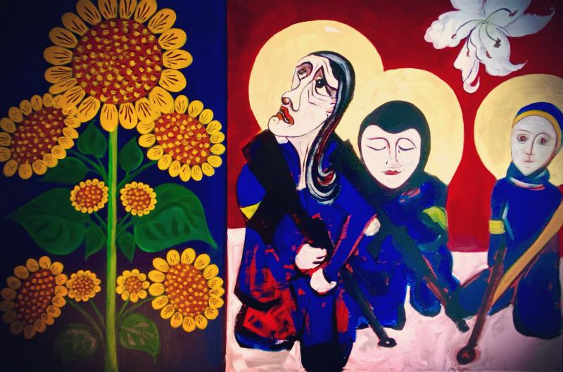At left, sunflowers depicted in the traditional folk painting style of Ukraine. Artist Ammi Bai Chung explained, “I was especially drawn to artist Mariya Prymachenko whose museum had just been bombed. The right side is an interpretation of the (work of) amazing New York Times woman photojournalist in Ukraine Lynsey Addario!”