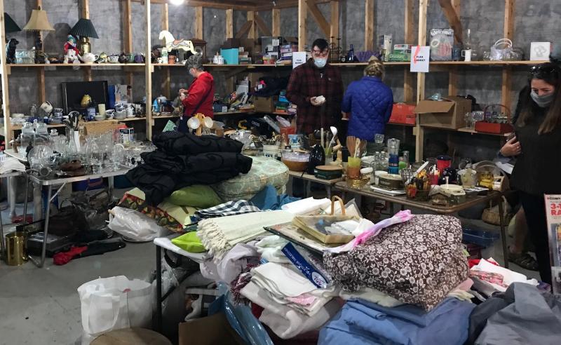 Flea market items. File photo