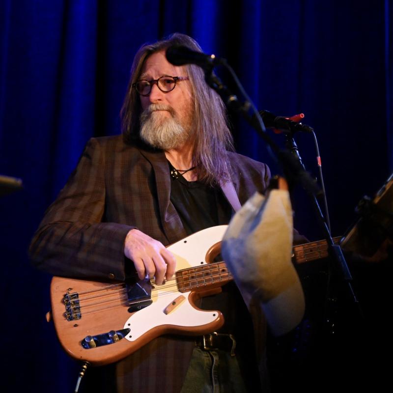 Boneheads’ bassist Scott Elliot. Bob Crink photo