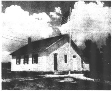 Early photo of Murphy’s Corner School possibly taken in the late 1930s after the building was equipped with electricity. Courtesy of SWVFC