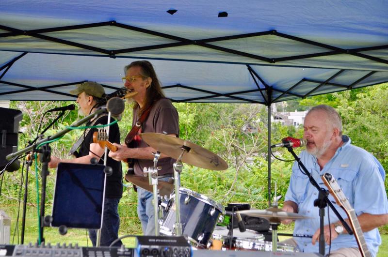 The Boneheads put on a fantastic performance, as always, getting all ages to dance. July 4 The Lincoln Home Newcastle Maine