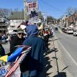 At one point the line of the No Kings gathering stretched across the Davy Bridge. PHIL DI VECE/Wiscasset Newspaper