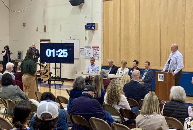 Residents from across the county speak out against the possible shuttering of Lincoln Hospital's labor and delivery services June 1. ISABELLE CURTIS/Boothbay Register