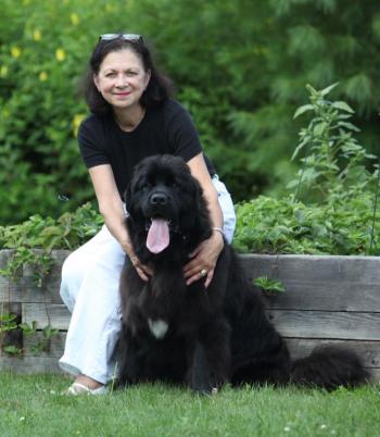 Author Carla Maria Sullwold and her Newfoundland, Ruffian, will visit the Skidompha Library Thursday, November 15 as part of the “Chats with Champions” series. Courtesy of Skidompha Library