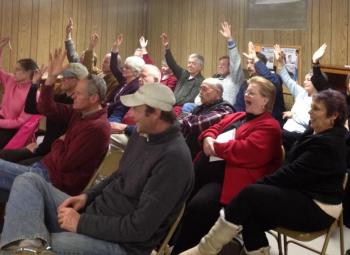 The vote against funding a sewer pump station design passes easily November 19, at a special town meeting in Edgecomb. Below: Jarryl Larson tries to impress on fellow Edgecomb residents that the town probably should have had a sewer pump station by now. SUSAN JOHNS/Wiscasset Newspaper The vote against funding a sewer pump station design passes easily November 19, at a special town meeting in Edgecomb.