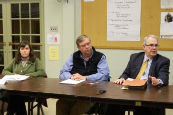 From left are RSU Board Chairman Hilary Holm, RSU School Interim Superintendent Alan Hawkins and RSU attorney William Stockmeyer. CHARLOTTE BOYNTON/Wiscasset Newspaper