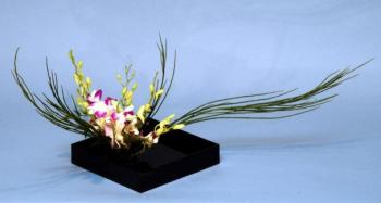 Kaye Vosburgh renowned for her Ikebana floral designs such as this arrangement, will present both a demonstration and a workshop at Coastal Maine Botanical Gardens on Tuesday, July 23. Courtesy of CMBG 
