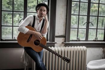 Seth Glier teams up with Antje Duvekot for an October 11 concert at the Opera House.