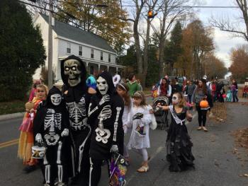 Halloween, parade, Wiscasset