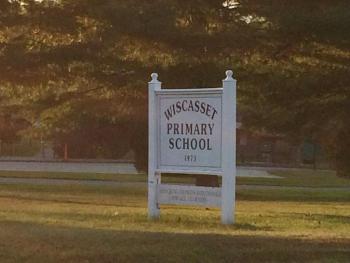 Wiscasset Primary School sign