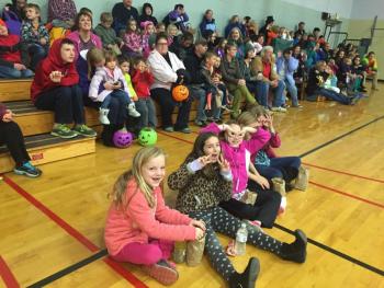 Wiscasset Parks and Recreation’s Halloween Raven Egg Hunt gets under way in the Wiscasset Community Center gym Oct. 23 with a pre-hunt magic show. SUSAN JOHNS/Wiscasset Newspaper
