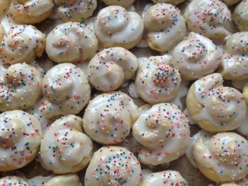 Italian cookies from Mammy’s Bakery. Courtesy of Jessica Deshiro