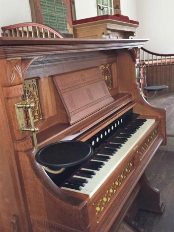 Head Tide Church Estey pump organ