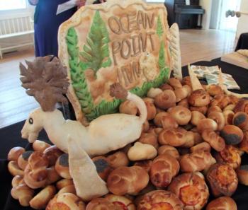 “Moose” by Ocean Point Inn chef Lenworth Poorman. Those bun rocks are tricky!