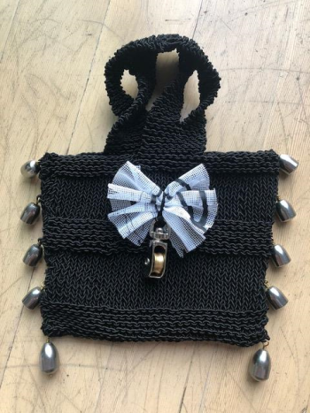 Best Bag winner. Lisa Best for Lorna Andrews. Carried by Olivia Paolillo.