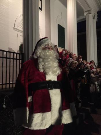 Santa helps count down to the lighting of the tree. SUSAN JOHNS/Wiscasset Newspaper