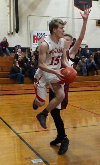Matt Chapman comes down with a rebound. PHIL DI VECE/Wiscasset Newspaper