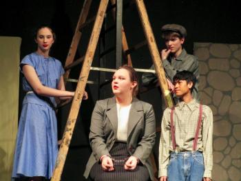 The cast of Murder Box includes, from left, Sabrina Pearse, Olivia Pierce (seated), Phongpak "Fitri" AeLang and Mason Davenport. PHIL DI VECE/Wiscasset Newspaper