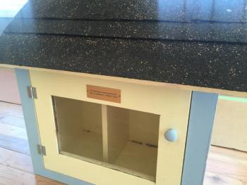 This new free library from Sheepscot Valley Regional School Unit 12 will be at the new Alna town office. SUSAN JOHNS/Wiscasset Newspaper