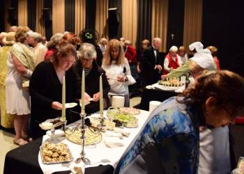 Eventide Specialties’ appetizers and lovely champagne earned smashing reviews, as did the staff’s costumes! Bob Crink photo