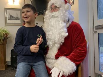 Richmond’s Spencer Lilly, 6, and Santa. SUSAN JOHNS/Wiscasset Newspaper