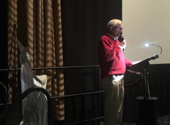 Hamilton Meserve spoke about his mother, Margaret Hamilton, a.k.a. “The Wicked Witch of the West,” before the full house went back to Kansas ... and Oz. LISA KRISTOFF/Boothbay Register