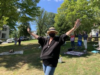 Terry Heller, mid-bell-ringing Sunday, organized the picnic and bell-ringing on Wiscasset Common with First Congregational Church of Wiscasset Pastor Josh Fitterling. SUSAN JOHNS/Wiscasset Newspaper