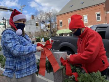 Sarah Whitfield, left, and mother Jan volunteer together. SUSAN JOHNS/Wiscasset Newspaper