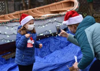 Special Category, Community Celebrations entry: “1st Place, 8 and under, Christmas Decoration Contest” – Bob Crink photographer