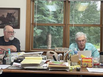 Selectman Ross Norton listens as Chair George Richardson reads a letter from the state. SARAH WHITFIELD/Wiscasset Newspaper