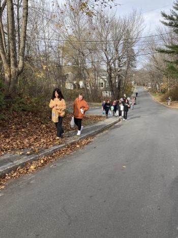 Fifth graders walk down Hodge Street to St. Philip’s. EDNA MILLER/Wiscasset Newspaper